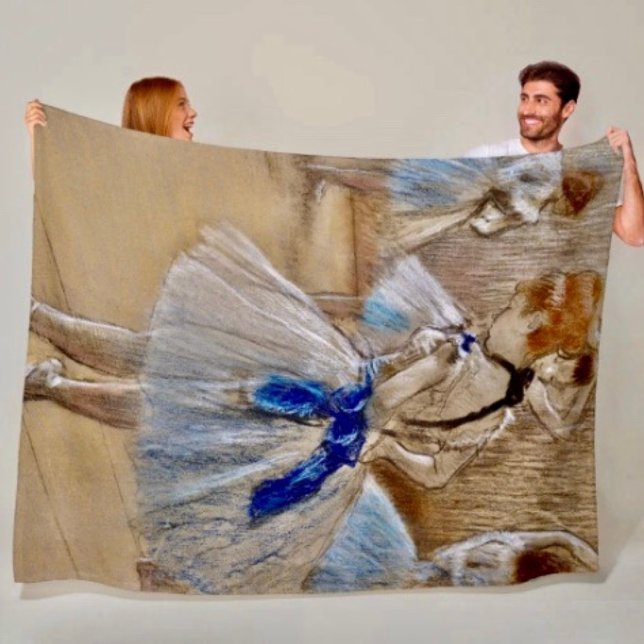 Polaire Couverture Douillette Degas Danseuse au Ruban Bleu (A warm throw blanket with an elegant floral design. 
)