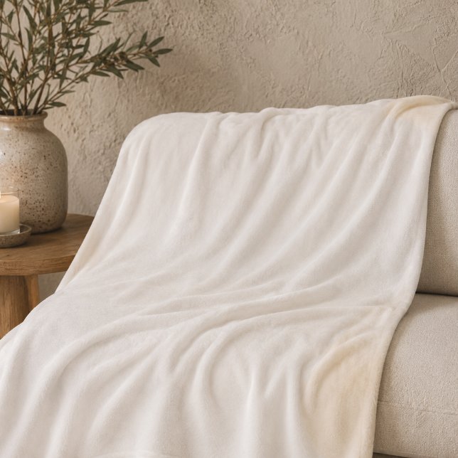 Polaire Couverture minimale en molleton Ivory Glow (Soft ivory minimal design for layered bedding and relaxed modern interiors)