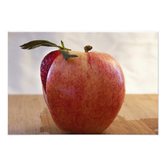 Pomme fraise juteuse et fruits unique photo