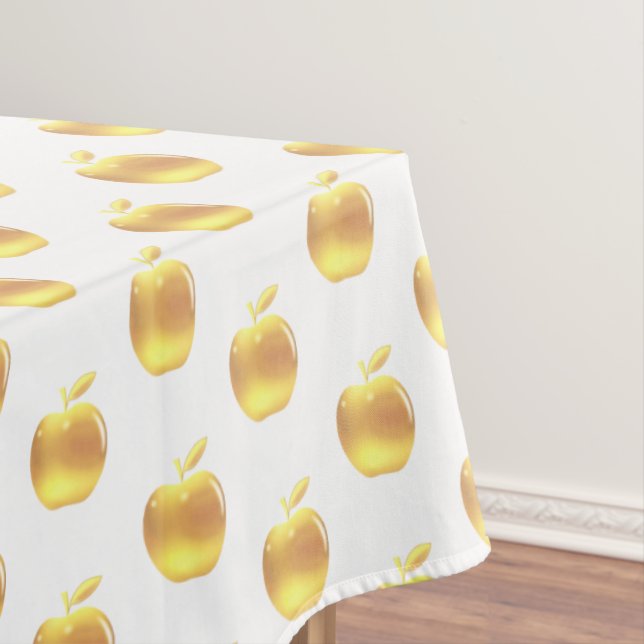 Pommes dorées sur nappe blanche (In Situ)