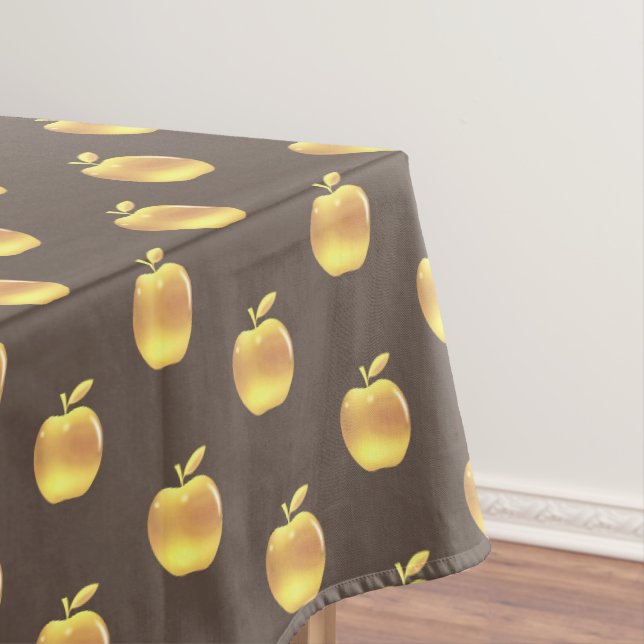 Pommes dorées sur nappe marron (In Situ)