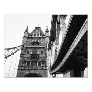 Pont de la tour noire et blanche Photographie