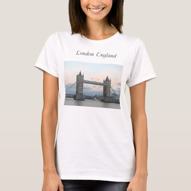 Pont de Londres sur le T-shirt de dames (Devant)