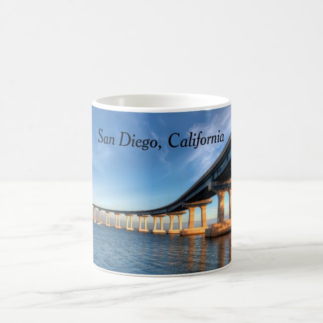 Pont du Coronado à San Diego Mug (Centre)