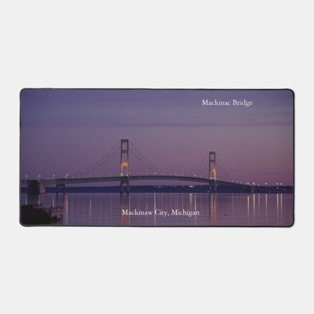 Pont Mackinac au tapis de bureau (Recto)