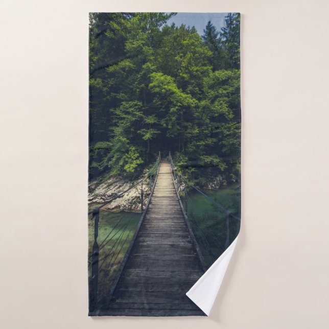 Pont suspendu simple rivière Idrijca, Slovénie (Serviette de bain)