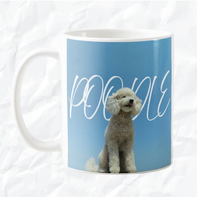 Poodle Paisible | Tasse Regard sur le Ciel Bleu (Créateur téléchargé)