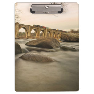 Porte-bloc Train au-dessus de James River