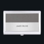 Porte-cartes De Visite Elégant chic texture gris argent<br><div class="desc">Porte-carte de visite élégant avec texture gris et arrière - plan argenté. Vous pouvez y ajouter votre monogramme ou votre nom.</div>
