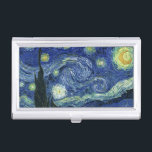Porte-cartes De Visite Starry Night Vincent van Gogh Art Peinture<br><div class="desc">Vincent van Gogh (Néerlandais, 1853 - 1890) Starry Night, 1889, Huile sur toile Non encadré : 73 × 92 cm (28, 7 × 36, 2 po) Ce tableau représente la vue depuis la fenêtre est de la chambre d'asile de Van Gogh à Saint-Rémy-de-Provence, il ajoute un village aménagé. Il est...</div>