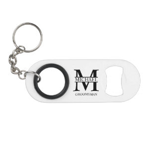 Porte-clé Décapsuleur Monogramme et nom de garçon d'honneur personnalisé