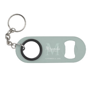 Porte-clé Décapsuleur Monogramme et nom personnalisés de demoiselle d'ho