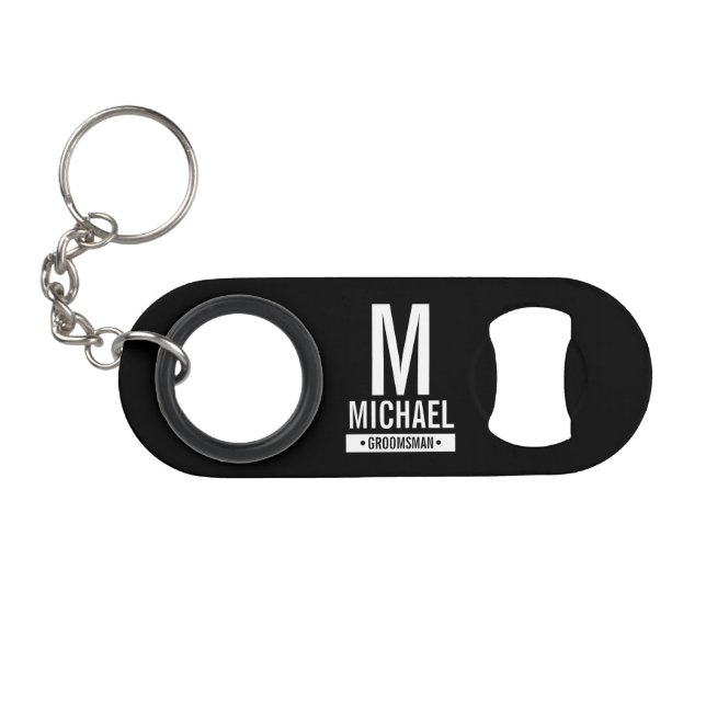 Porte-clé Décapsuleur Monogramme et nom personnalisés du garçon d'honneu (Devant (Horizontal))