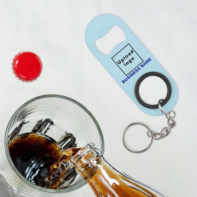 Porte-clé Décapsuleur Porte - clé bleu clair et ouverture de bouteille (Your business name and logo on light blue bottle opener with keychain.)