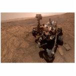 Porte-clé Photo Sculpture Selfie de Mars Curiosity Paysage martien rouge<br><div class="desc">Le selfie Mars Curiosity le plus connu est un panorama à 360 degrés du paysage alien. Assemblé à partir de nombreuses images capturées par la caméra robotique du rover, il présente la Curiosity elle-même au premier plan, éclipsant le terrain martien rouillé qui s'étend derrière lui. Cet autoportrait peut aussi comprendre...</div>