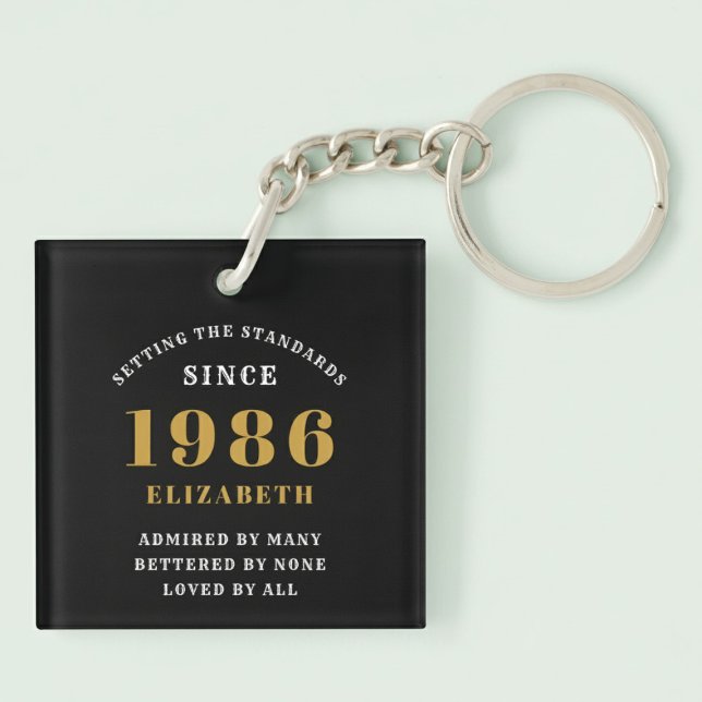Porte-clefs 40e anniversaire 1986 Or noir Personnalisé (Born 1986 birthday keychain. Pastel background.)