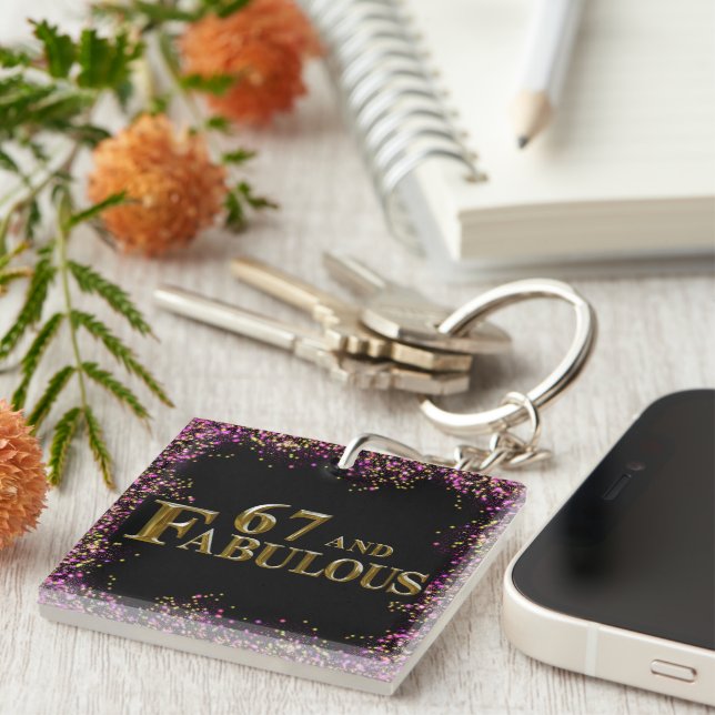 Porte-clefs 67e anniversaire  (Devant Droit)