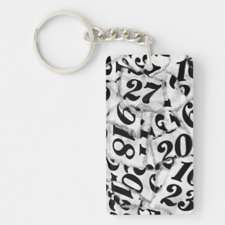 Porte-clefs Art de collage de chiffres en papier déchiré