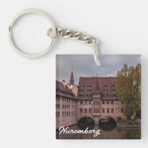 Porte-clefs Bâtiment historique au coucher du soleil à Nurembe