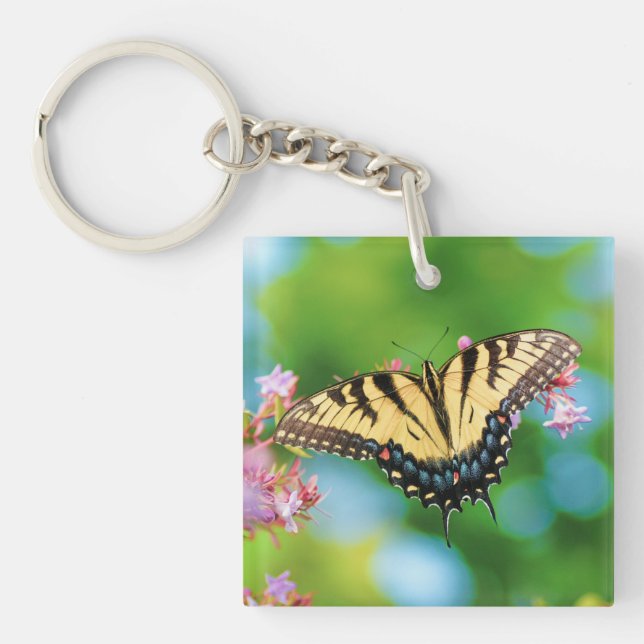 Porte-clefs Beau papillon Swallowtail sur de jolies fleurs (Devant)