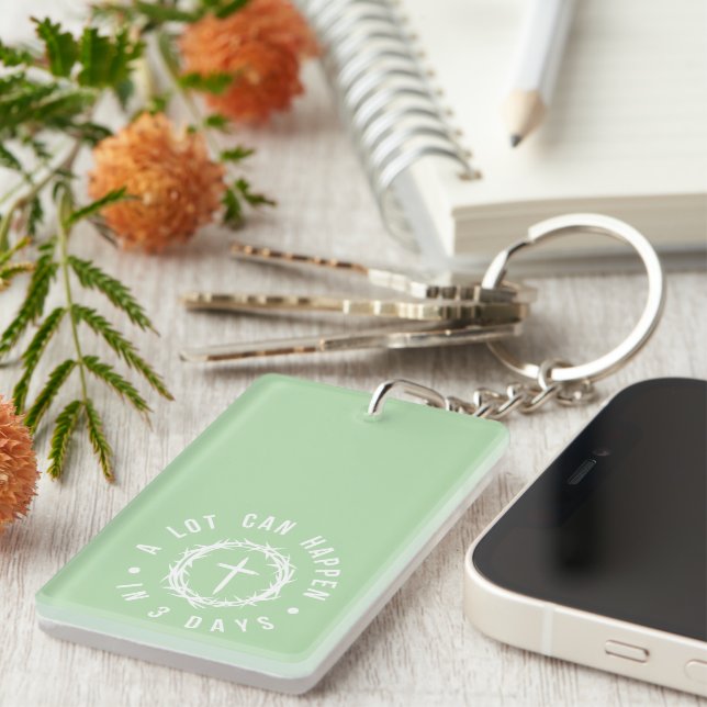 Porte-clefs Beaucoup de choses peuvent arriver en 3 jours | Pâ (Devant droit)