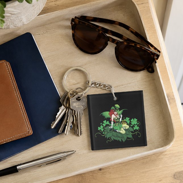 Porte-clefs Chance Fée Verte Irlandaise Cheveux Rouges Trèfle  (Créateur téléchargé)