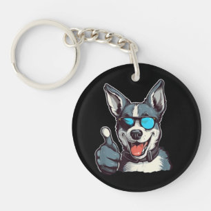 Porte-clefs Chien aux lunettes de soleil drôles avec pouce lev