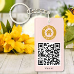 Porte-clefs Code QR personnalisé Logo Texte élégant rose pâle<br><div class="desc">Téléchargez un logo et un code QR, ajoutez du texte et créez facilement votre porte - clé personnalisé. Cliquez sur MODIFIER LA CONCEPTION (EDIT DESIGN) pour modifier la couleur arrière - plan ou la couleur du texte. Vous pouvez TRANSFÉRER ce DESIGN sur d'autres produits Zazzle et l'ajuster à la plupart...</div>