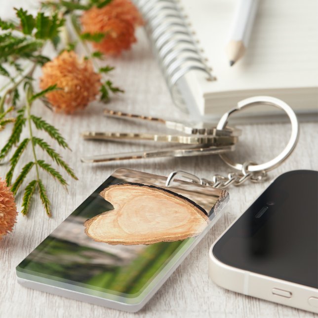 Porte-clefs coeur en bois (Devant droit)