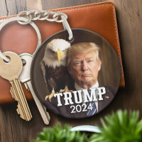 Donald Trump 2024 Photo - aigle chauve sur l'épaul