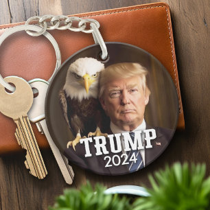 Porte-clefs Donald Trump 2024 Photo - aigle chauve sur l'épaul