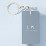 Porte-clefs Dusty Blue minimaliste moderne Monogramme élégant<br><div class="desc">Découvrez notre Dusty Blue Minimalist Modern Monogram Elegant Collection : Elevez votre style avec une sophistication sobre et un charme intemporel. Notre collection présente des motifs minimalistes dans une teinte bleu roux apaisante, rehaussée d'élégants monogrammes adaptés à votre goût personnel. De la papeterie raffinée aux accessoires polyvalents, chaque pièce de...</div>
