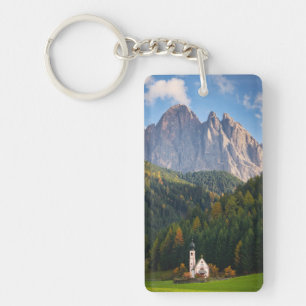 Porte-clefs Église en face des montagnes des Dolomites en Ita