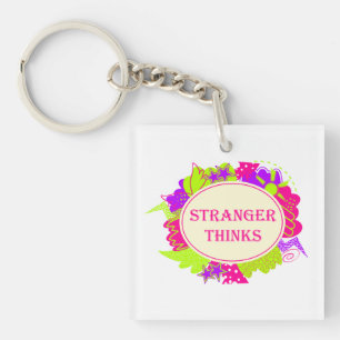 Porte-clefs Étranger pense citation dans le style d'une émissi