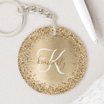 Porte-clefs Faux Gold brossé Parties scintillant métallique Im<br><div class="desc">Personnalisez facilement ce design porte - clé chic et branché avec une jolie parties scintillant dorée brillante sur un arrière - plan métallique brossé à l'or.</div>