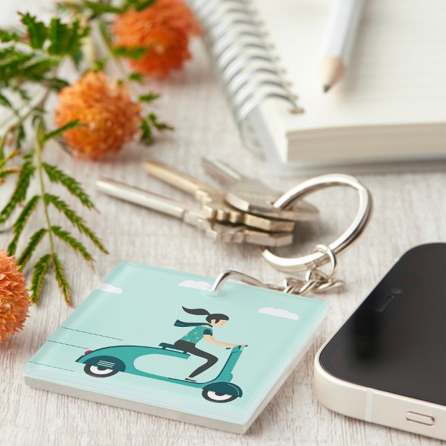 Porte-clefs Femme Sur Un Scooter (Créateur téléchargé)