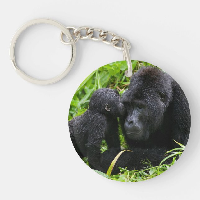 Porte-clefs Gorille des montagnes bébé embrasse un gorille dos (Devant)