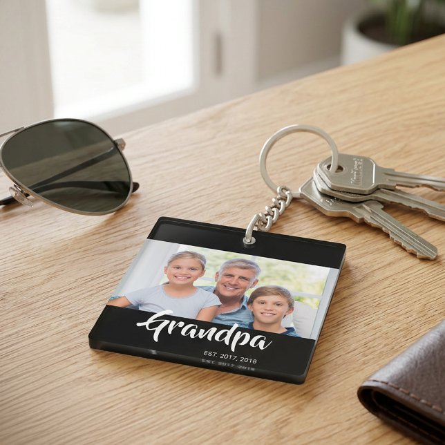Porte-clefs Grand-père a établi une photo de script moderne (Grandpa Established Modern Script Photo Keychain)