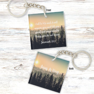 Porte-clefs Jérémie 33:3 Verset biblique avec pins de montagne