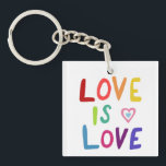 Porte-clefs L'AMOUR EST L'AMOUR Colorful Rainbow Pride<br><div class="desc">Regardez ma boutique pour plus de pronounours, blagues idiotes, randonnée, camping, vanlife, oiseaux et beaucoup plus! Vous pouvez également trouver ce design sur chemises, autocollants, tasses et boutons. N'oubliez pas de visiter ma boutique pour plus de dessins aussi. Ou si vous voulez quelque chose de personnalisé, s'il vous plaît faites-le-moi...</div>