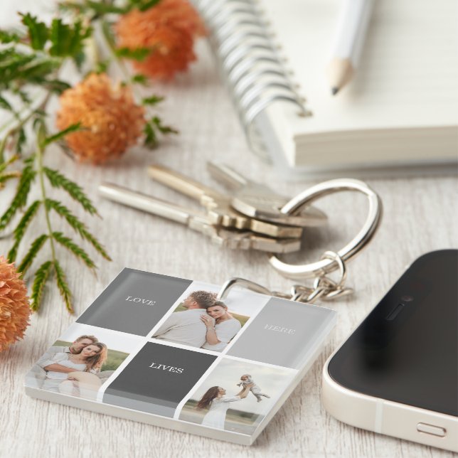 Porte-clefs L'amour vit ici | Cadeau Famille Trois Photo (Devant Droit)