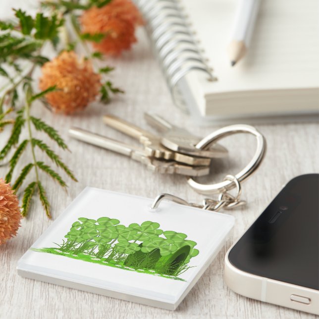 Porte-clefs Le chapeau le plus haut de Leprechaun couché dans  (Devant Droit)