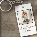 Porte-clefs Love You Mom Photo Fête des mères<br><div class="desc">Écrire maman avec une photo pour la fête des mères.</div>