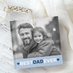Porte-clefs Meilleur papa jamais coeur photo bleu fête des pèr<br><div class="desc">Porte - clé avec votre photo personnalisée et le texte "Meilleur père jamais" ci-dessous flanqué de coeurs bleu clair.</div>