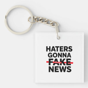 Porte-clefs Minimalist T-Shirt Design with "Haters Gonna Fake 