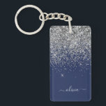 Porte-clefs Monogramme à Parties scintillant étincelante en ar<br><div class="desc">Parties scintillant Argent et Marine Blue Sparkle Script Monogramme Nom Porte - clé. Cela rend le cadeau parfait pour 16 ans,  mariage,  douche nuptiale,  anniversaire,  baby shower ou bachelorette pour quelqu'un qui aime le luxe glam et les styles chic.</div>