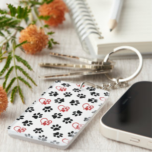 Porte-clefs Motif de pattes, pattes noires, pattes rouges, cœu