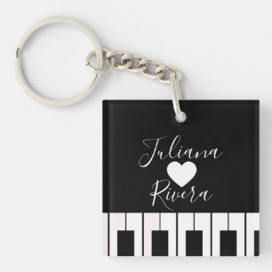 Porte-clefs Nom de script au piano et au cœur