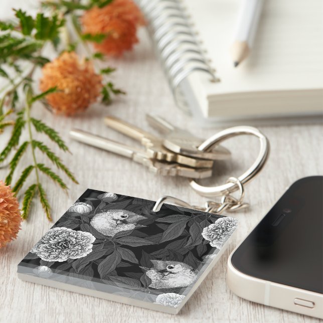 Porte-clefs Oiseaux et fleurs de pivoines monochromes, gris (Devant Droit)
