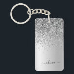 Porte-clefs Parties scintillant d'argent étincelle Glam métal<br><div class="desc">Argent Faux Foil Parties scintillant à étincelles métalliques brossé Nom du Porte - clé. Cela rend le cadeau parfait pour 16 ans,  mariage,  douche nuptiale,  anniversaire,  baby shower ou bachelorette pour quelqu'un qui aime le luxe glam et les styles chic.</div>